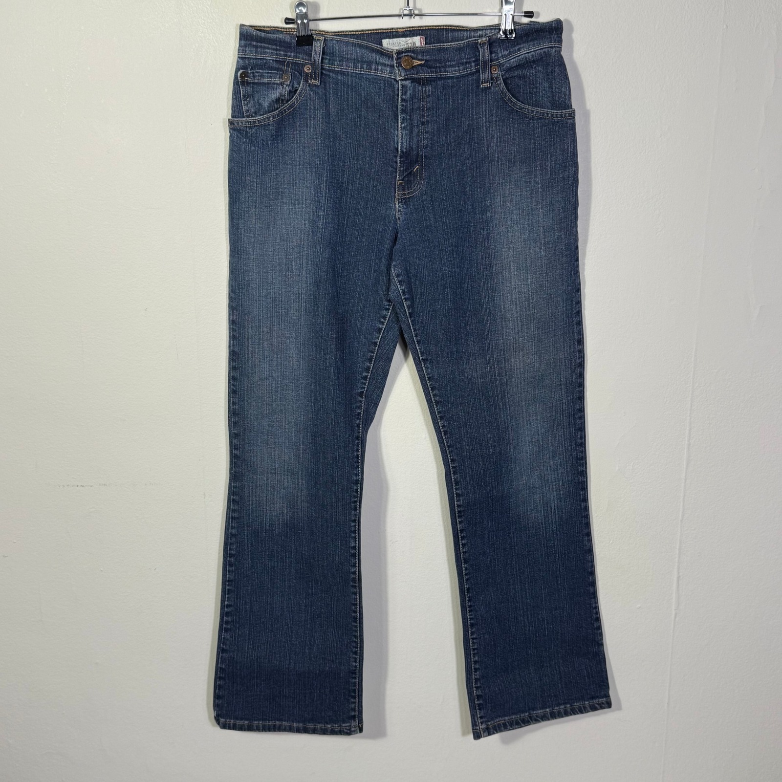 Levis 550 Relaxed Fit Bootcut Jeans Womens 12m Medium Wash Denim